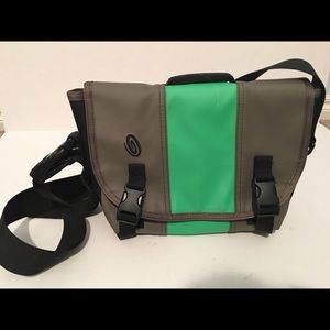 Timbuk2 D-Lux Messenger Bag